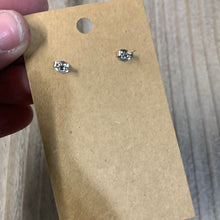 Load image into Gallery viewer, Gummy Bear Earrings